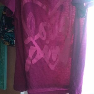 Victoria’s Secret Pink Comfy Tee shirt ❤️ Like New